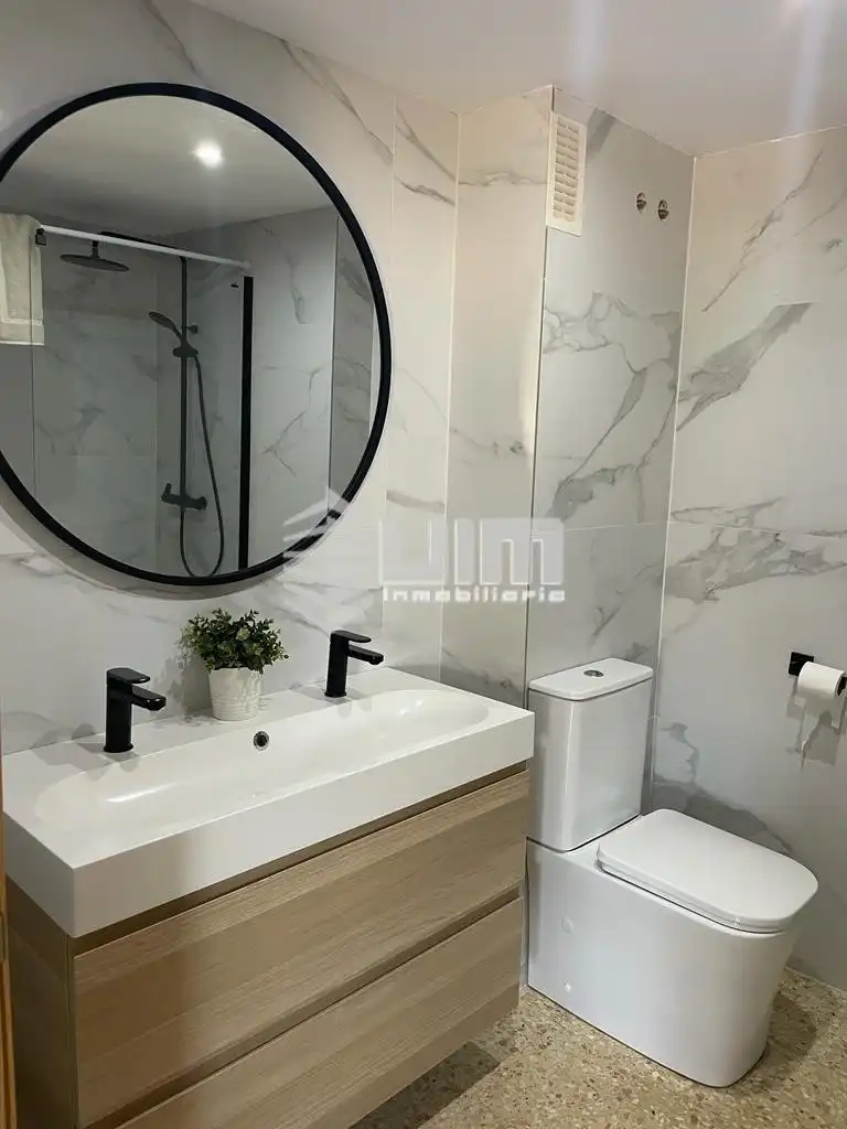 Bathroom of Flat for sale in Sagunto / Sagunt  with Furnished and Balcony