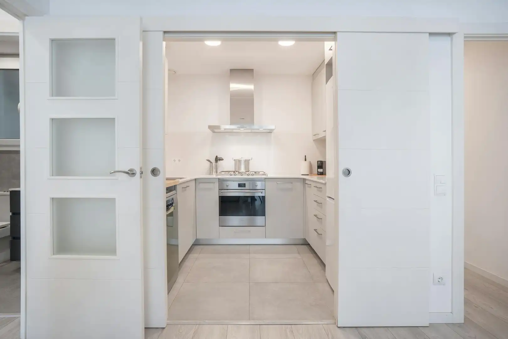 Kitchen of Flat for rent in Barcelona  with Air Conditioner, Heating and Furnished