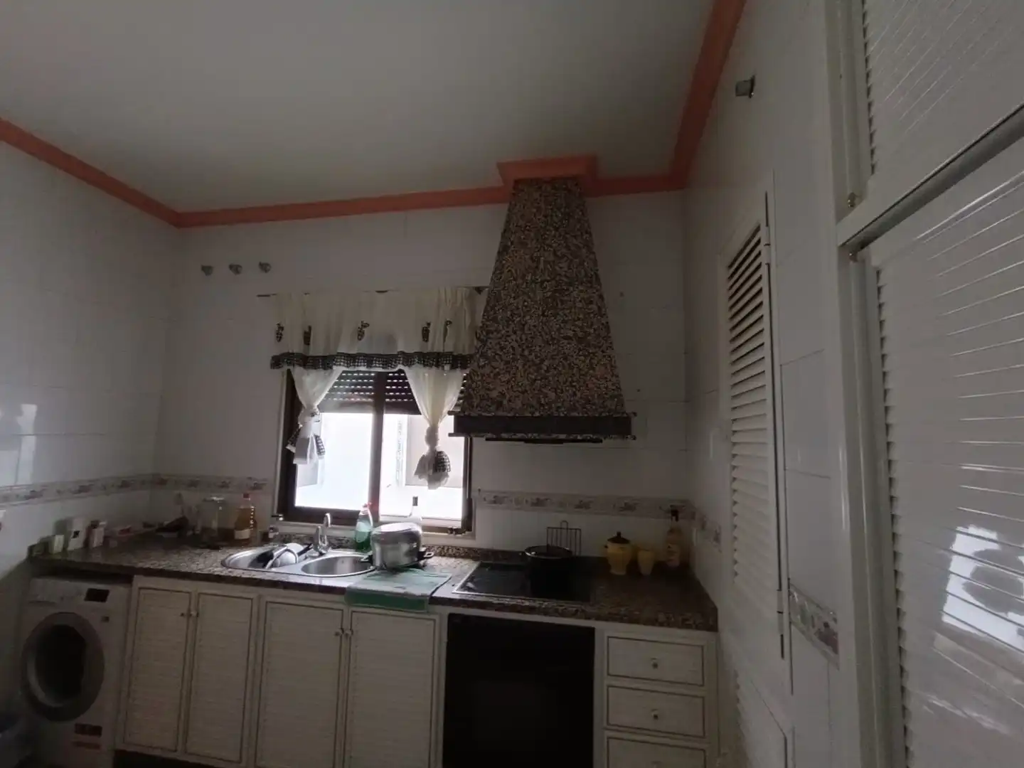 Kitchen of Houses for sale in La Algaba