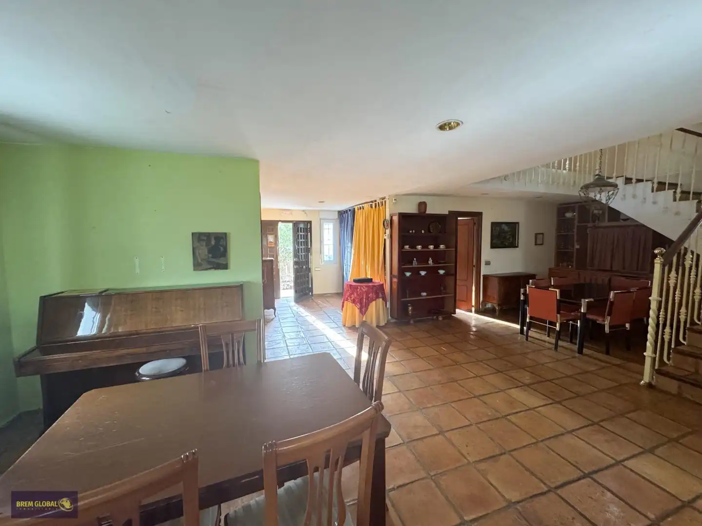 Menjador de Casa o xalet en venda en Puentes Viejas amb Jardí privat, Traster i Moblat