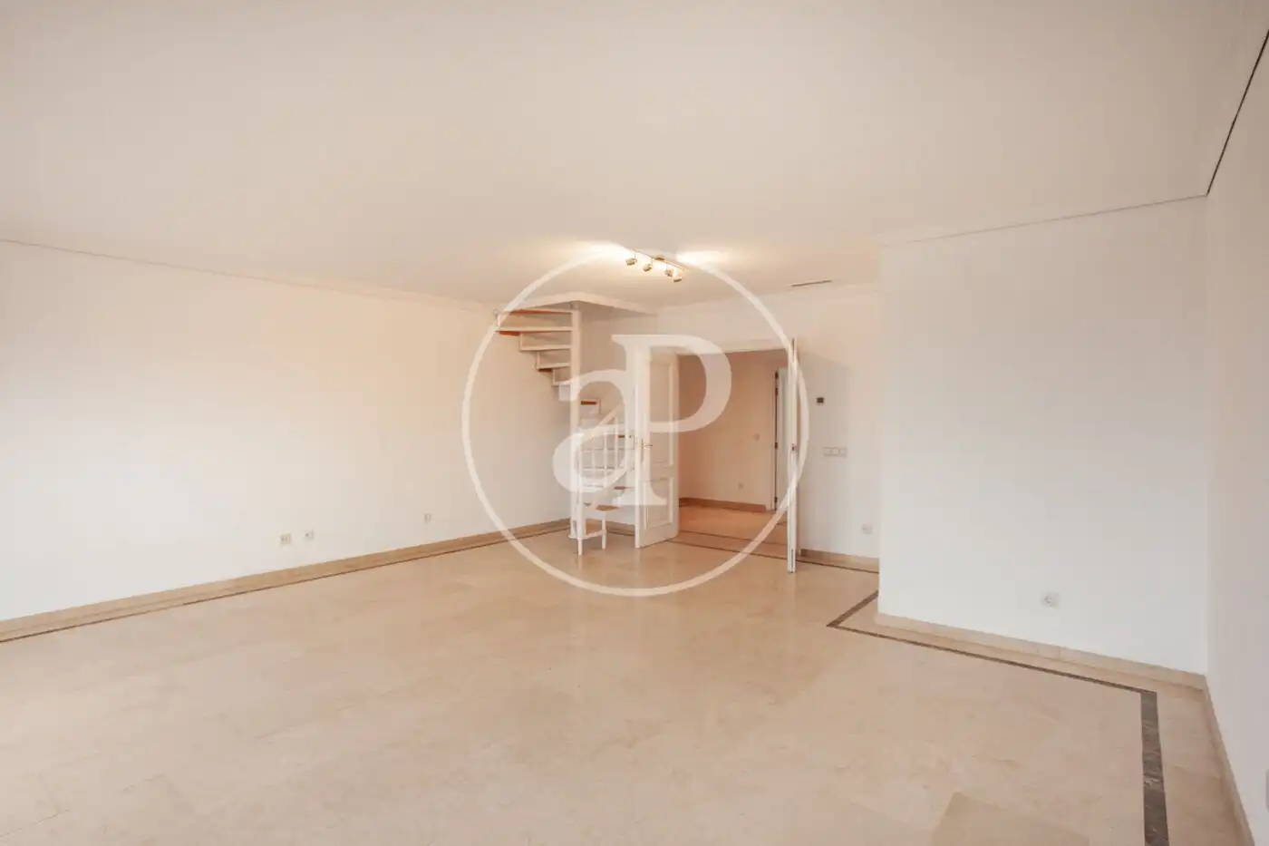 Living room of Houses for rent in Madrid  with Air Conditioner, Heating and Private garden