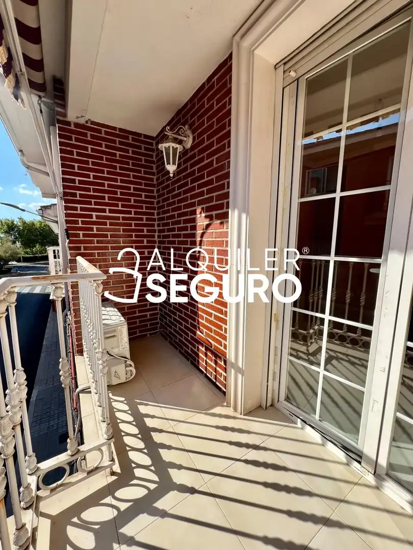 Balcony of Houses for rent in Paracuellos de Jarama  with Air Conditioner, Heating and Terrace