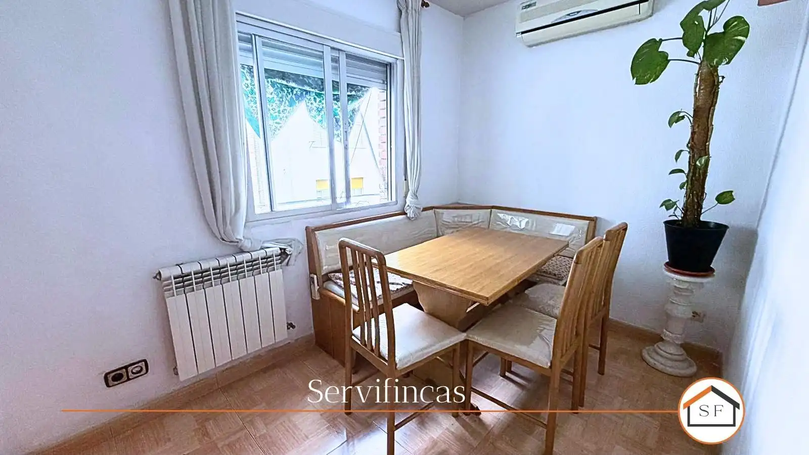 Dining room of Flat for sale in Madrid  with Air Conditioner, Heating and Parquet flooring