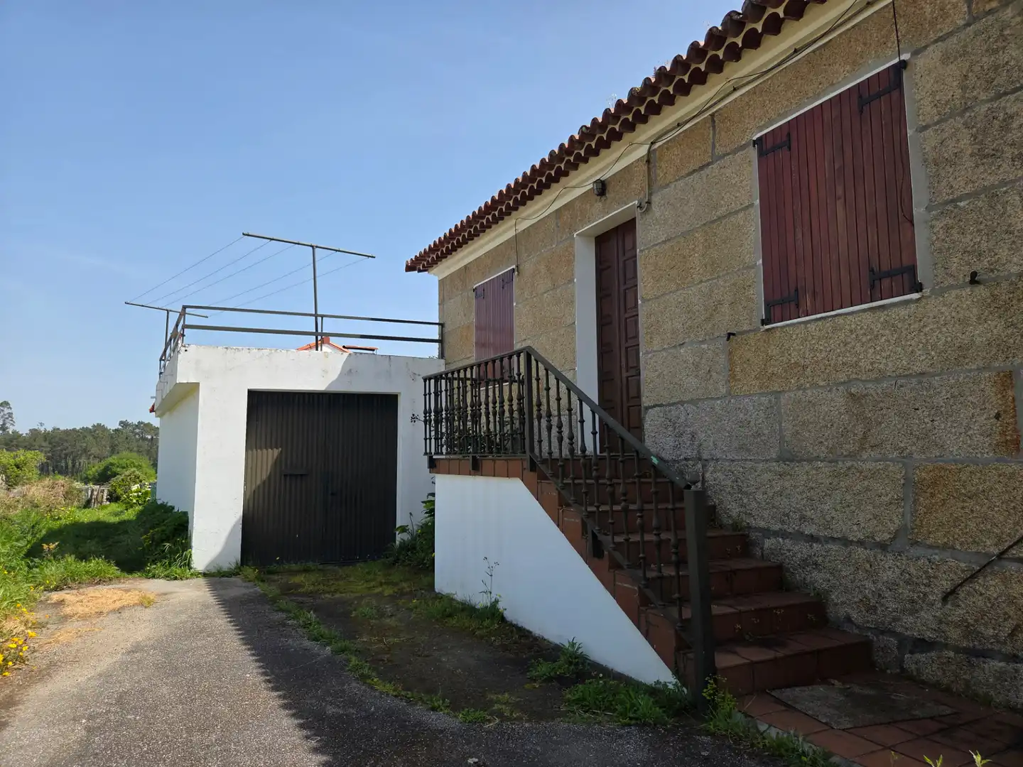 Vista exterior de Casa o xalet en venda en Sanxenxo amb Jardí privat i Terrassa