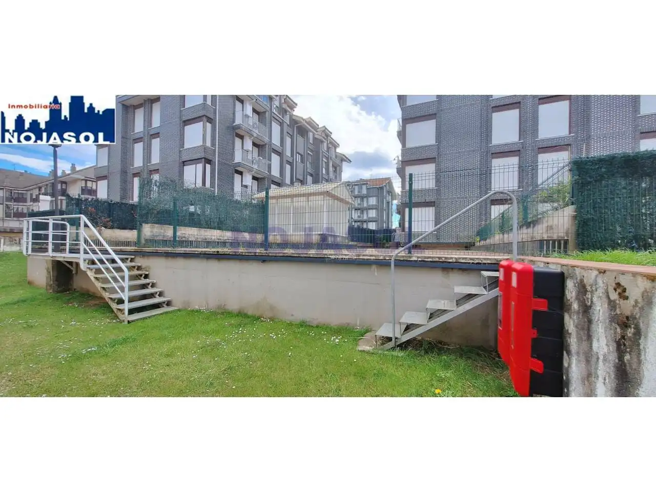 Vista exterior de Apartament de lloguer en Noja amb Calefacció, Jardí privat i Terrassa