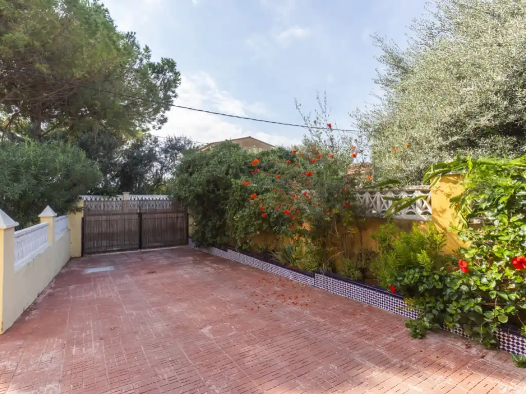 Garden of Houses for sale in Benicasim Golf