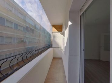 Appartement avec balcon à vendre à Calle SIERRA GREDOS 4