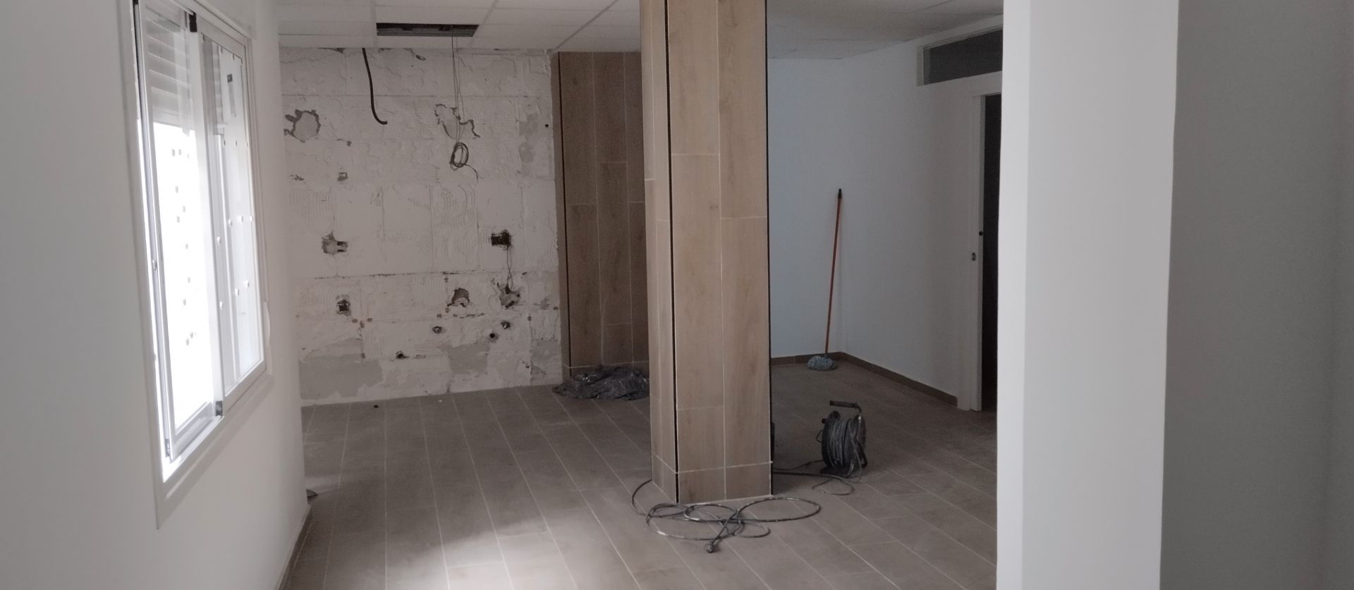 Büro miete in  Córdoba Capital mit Klimaanlage und Heizung