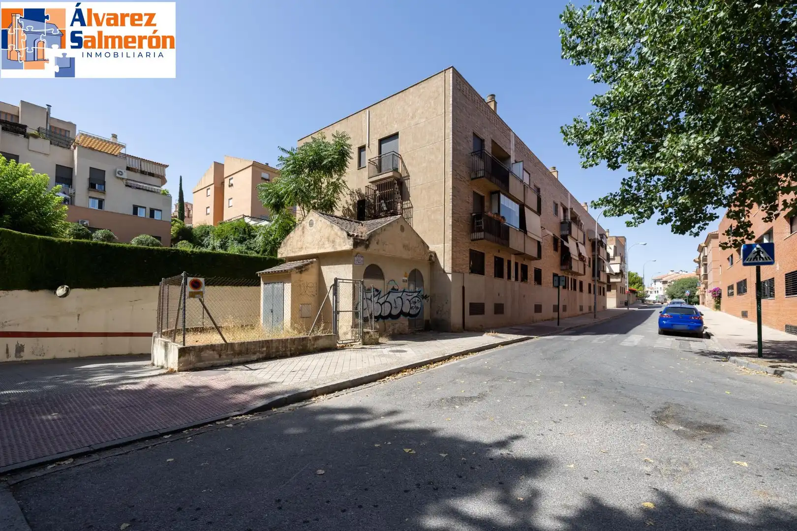 Vista exterior de Piso en venta en Granada