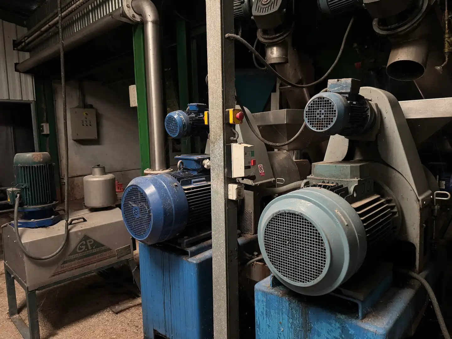 Vista exterior de Nave industrial en venta en Cehegín con Calefacción y Alarma