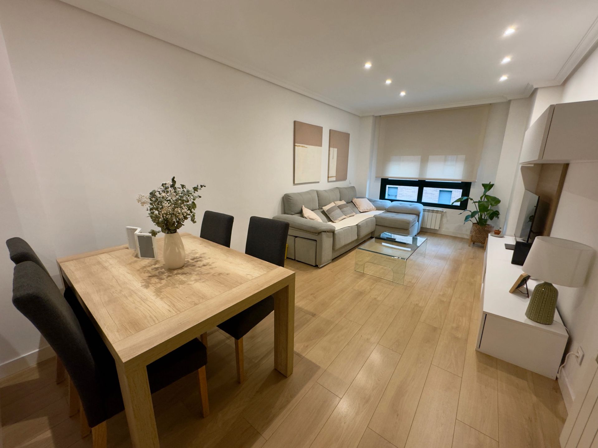 Living room of Flat for sale in San Fernando de Henares  with Air Conditioner, Heating and Storage room