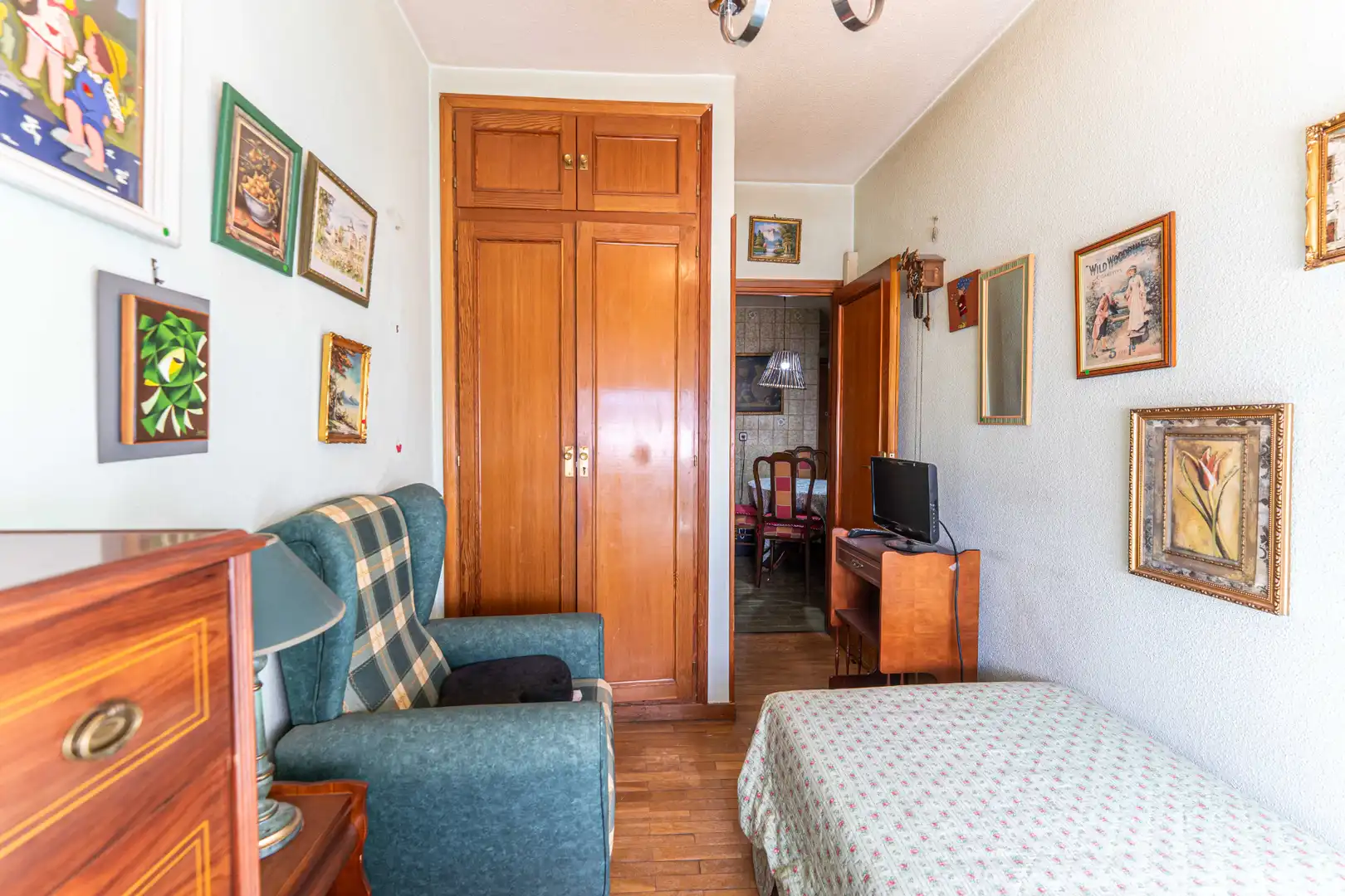 Dormitori de Pis en venda en Madrid amb Calefacció, Parquet i Terrassa