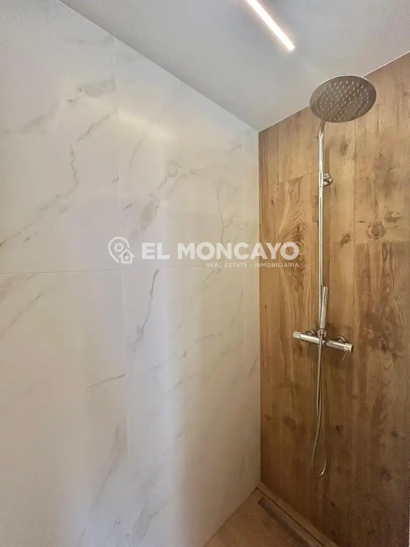 Baño de Apartamento en venta en Santa Pola con Terraza y Amueblado
