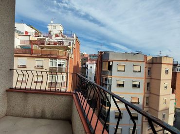 Apartament amb balcó en venda a Avenida BOSC DEL