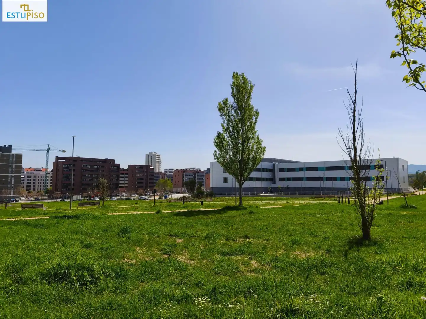 Vista exterior de Piso en venta en Vitoria - Gasteiz con Calefacción, Jardín privado y Terraza