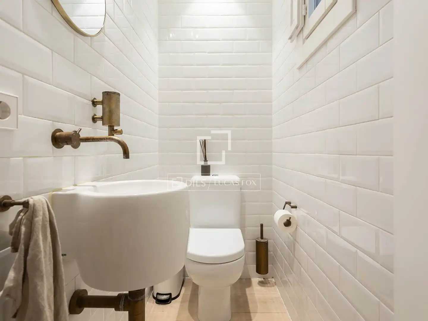 Bathroom of Flat for sale in Ciutat Vella