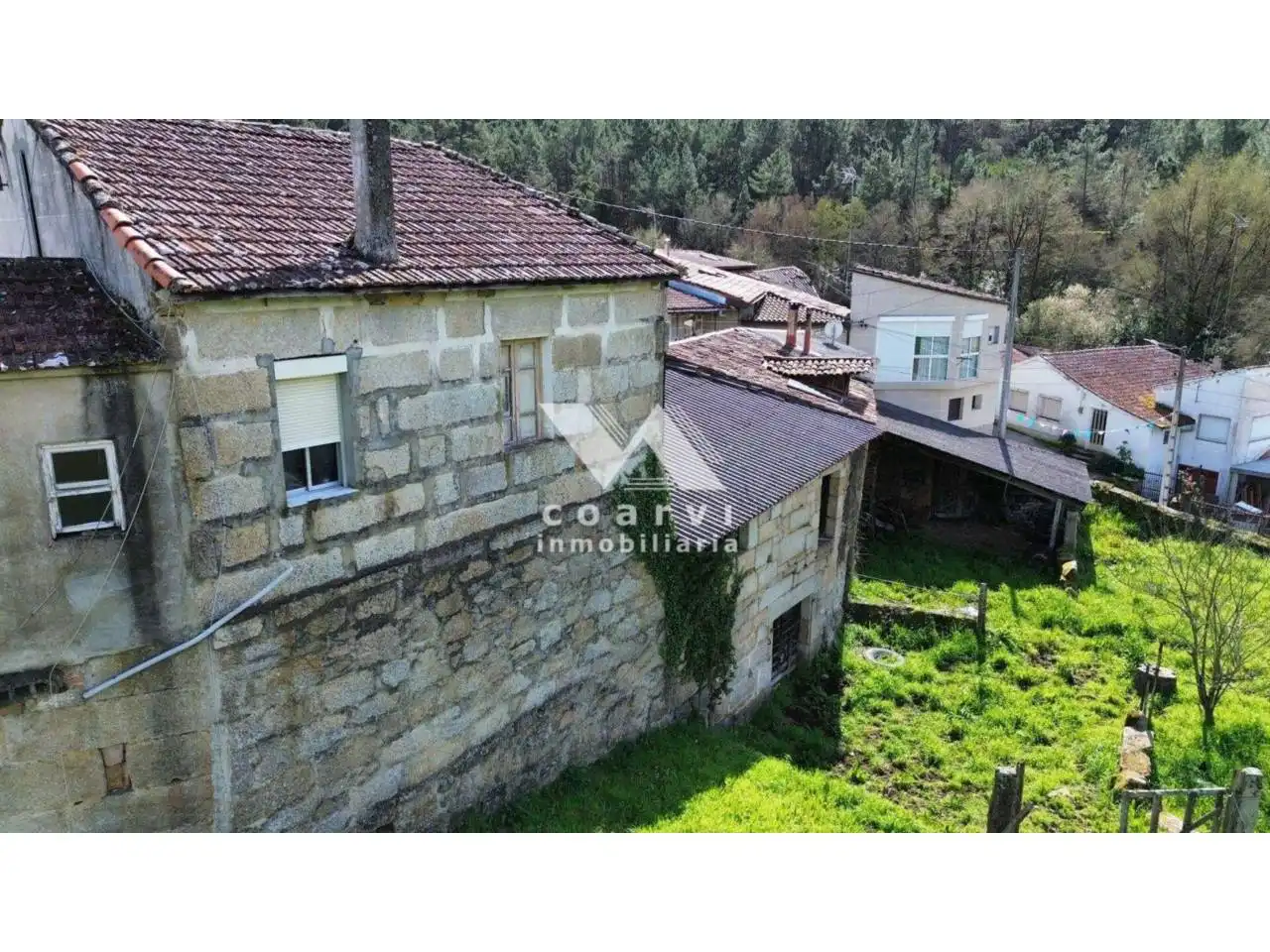 Außenansicht von Haus oder Chalet zum Verkauf in Barbadás mit Privatgarten