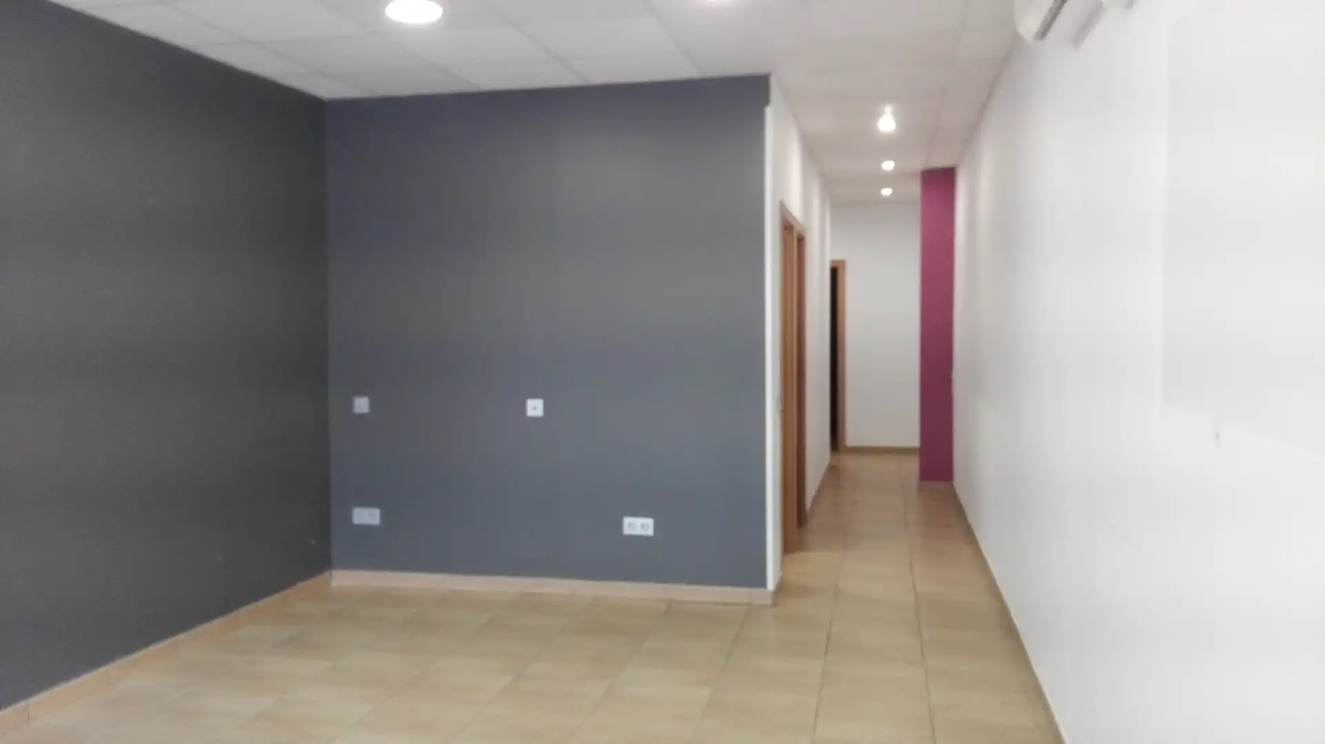 Commercial properties for rent in Calella  with Air Conditioner, Heating and Alarm