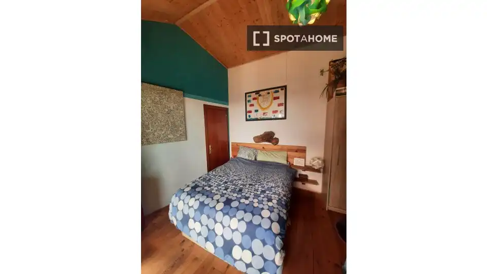 Schlafzimmer von Wohnung zur Miete in Sant Cebrià de Vallalta mit Klimaanlage, Heizung und Möbliert
