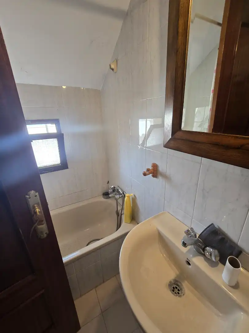 Baño de Piso en venta en Jaén con Aire acondicionado, Calefacción y Jardín privado