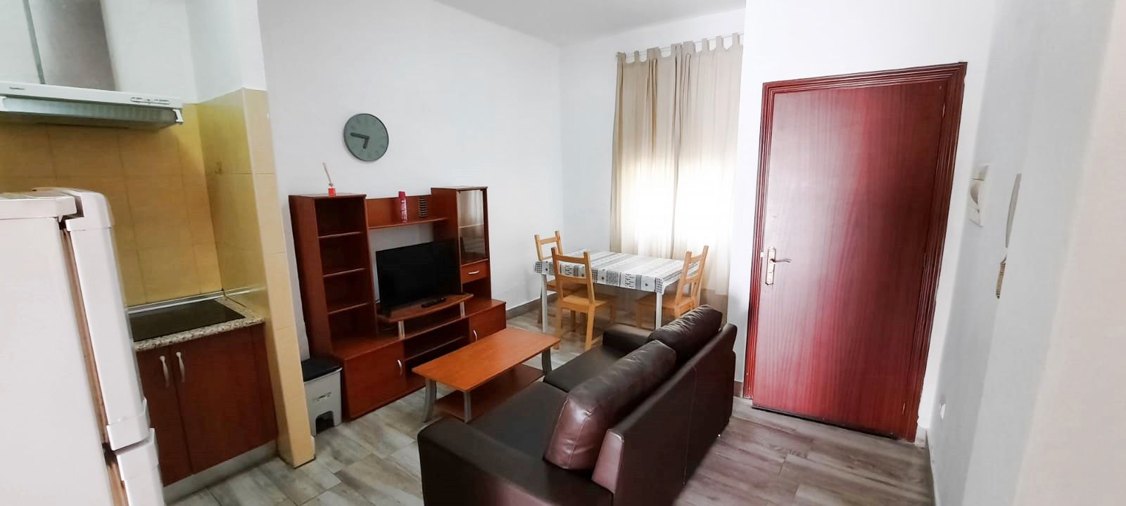 Sala d'estar de Apartament de lloguer en Málaga Capital amb Aire condicionat, Terrassa i Moblat