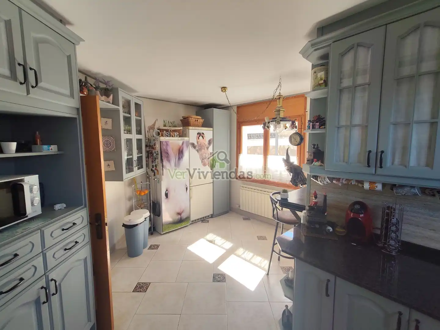Cuina de Casa o xalet en venda en Vallirana amb Calefacció, Jardí privat i Terrassa