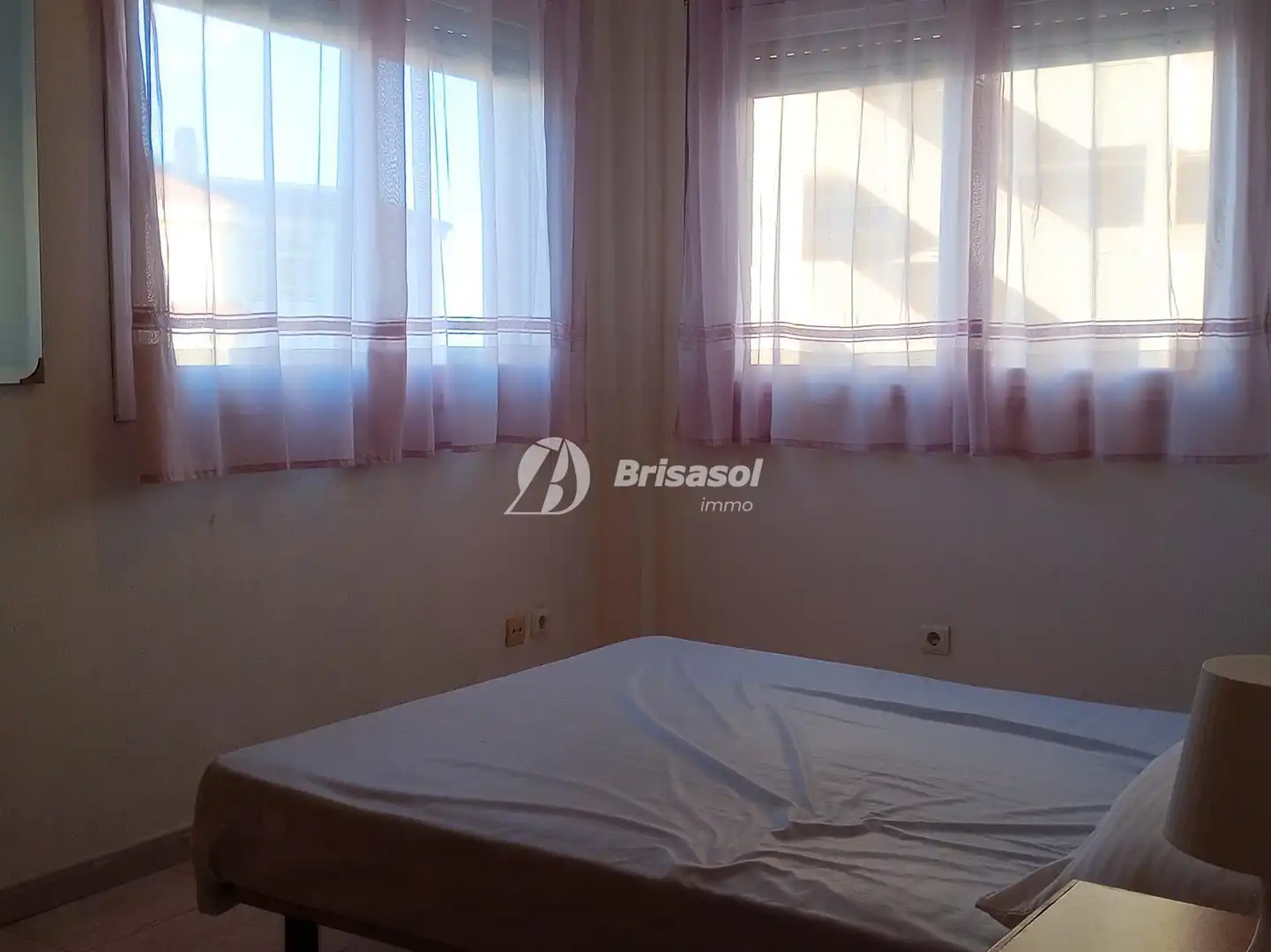 Habitación de Apartamento en venta en Mont-roig del Camp con Balcón y Piscina comunitaria