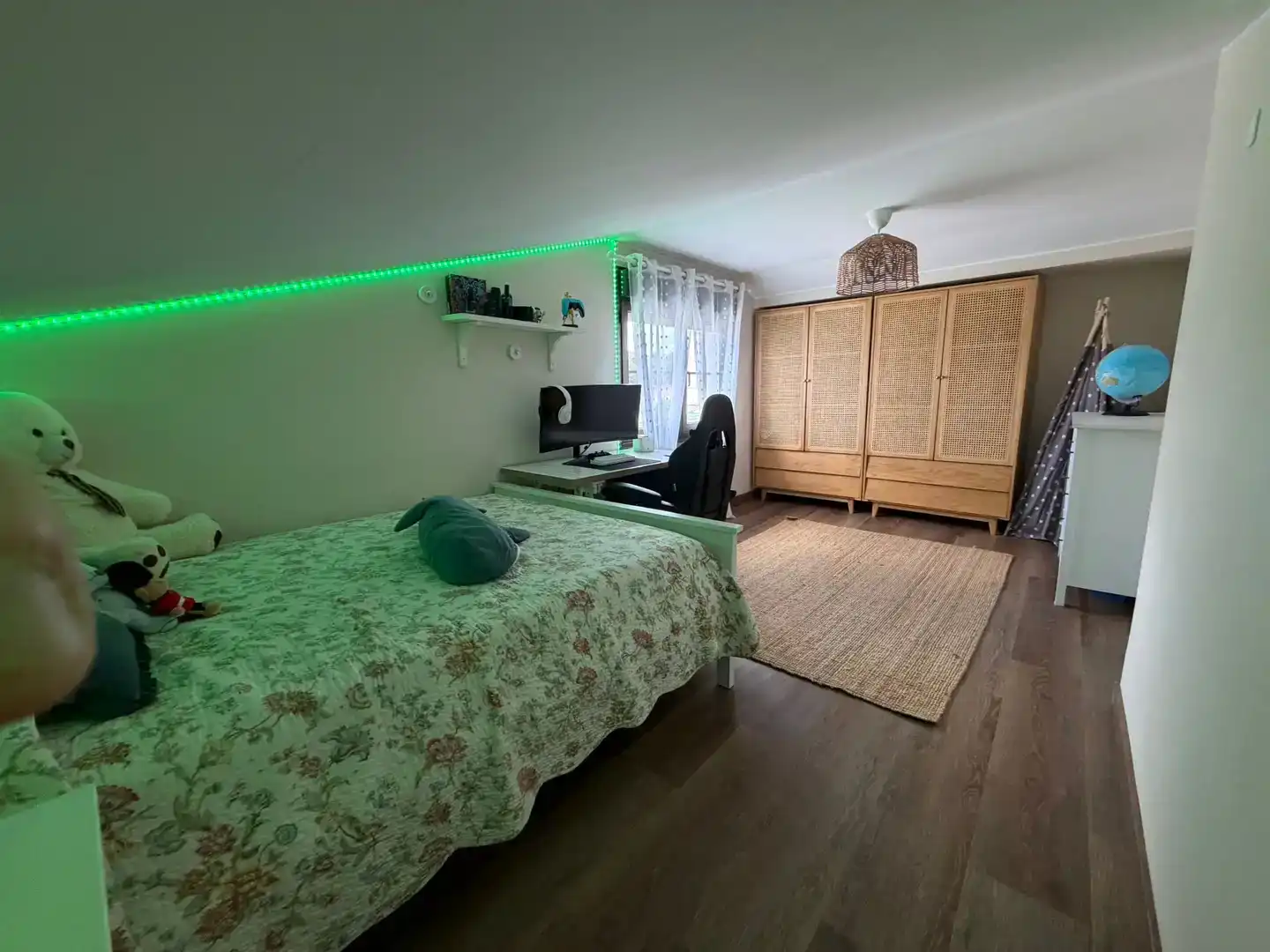 Dormitori de Casa o xalet en venda en La Pola Siero