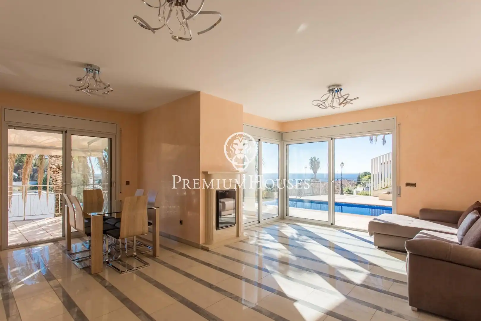 Casa con piscina in vendita a Montgoda, imagen 5