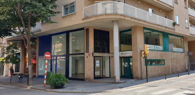 Local comercial en Alquiler en Nou, 56 en Centre