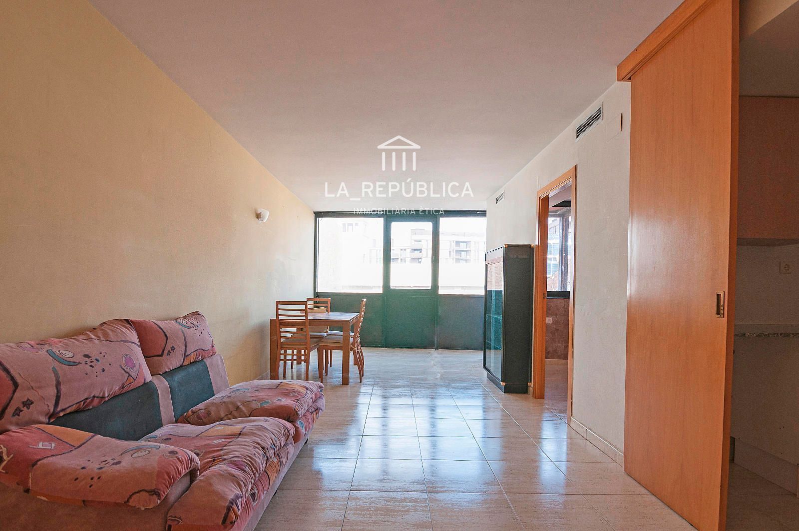 Flat for sale in Manresa  with Air Conditioner, Heating and Terrace