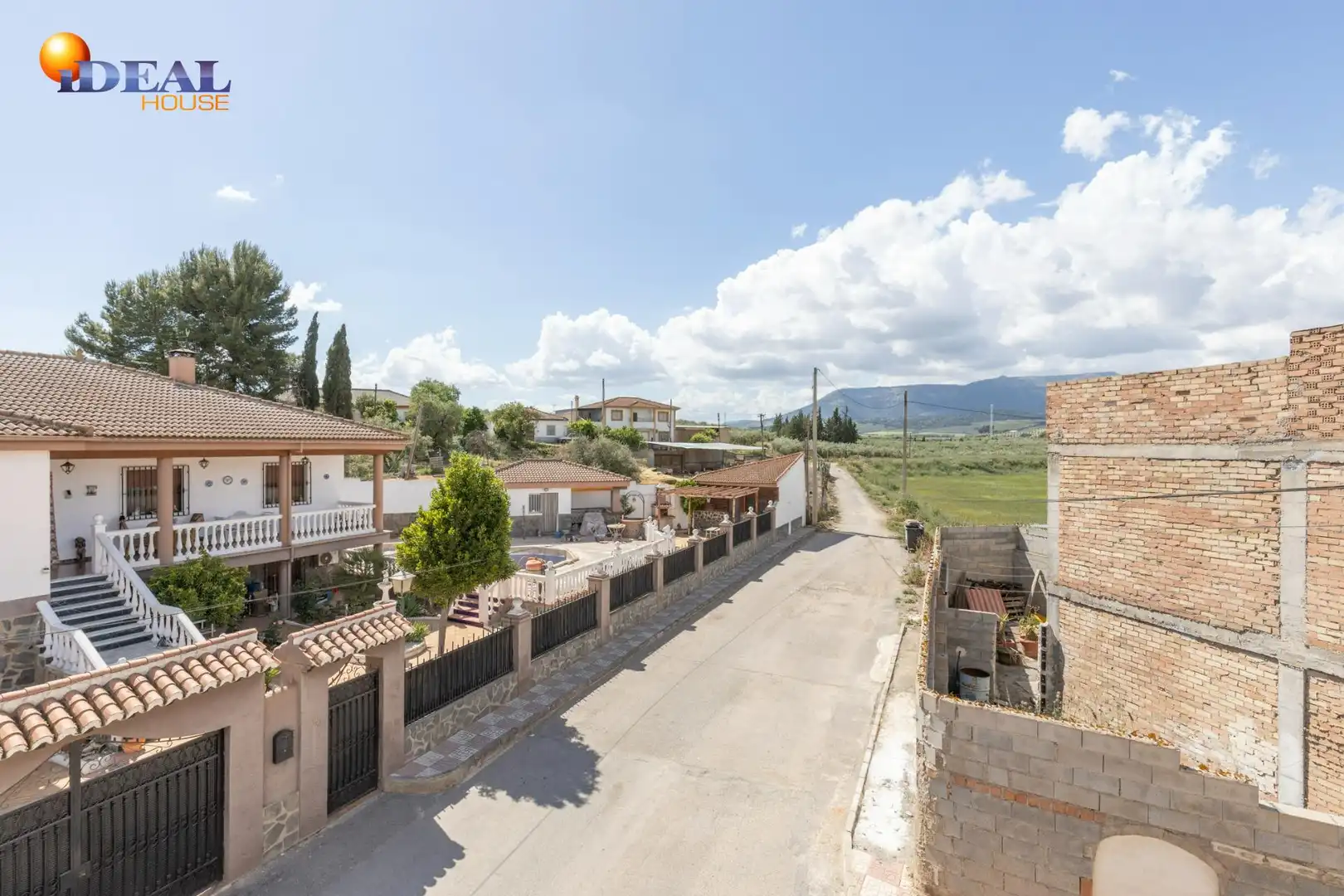 Vista exterior de Casa o chalet en venta en Íllora con Jardín privado