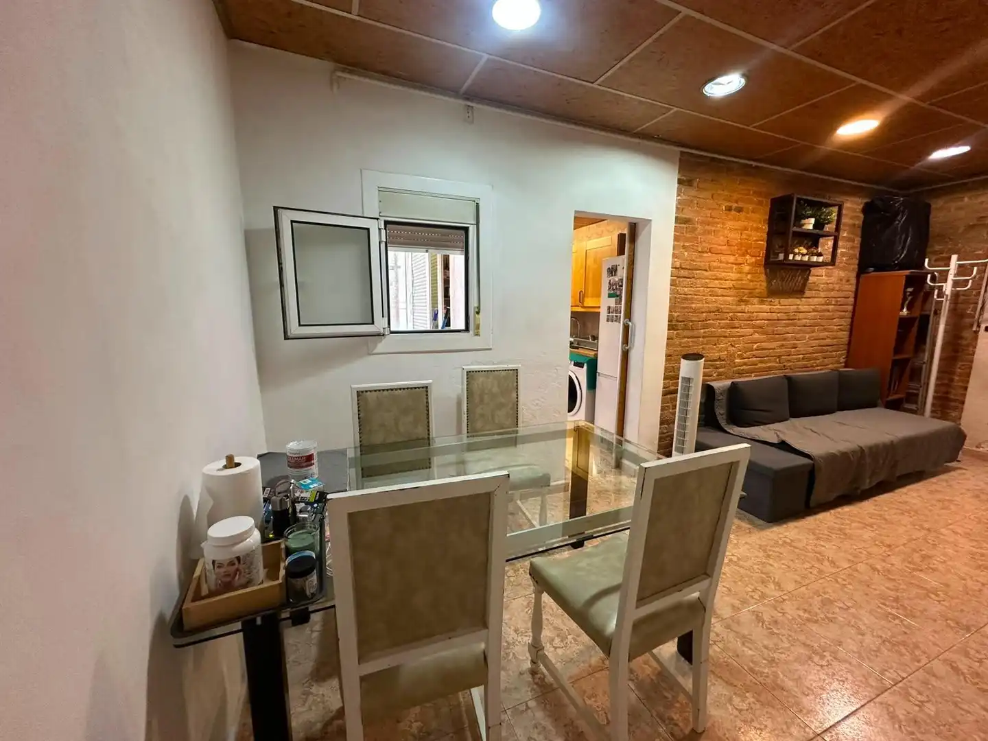 Menjador de Planta baixa en venda en Barcelona amb Parquet