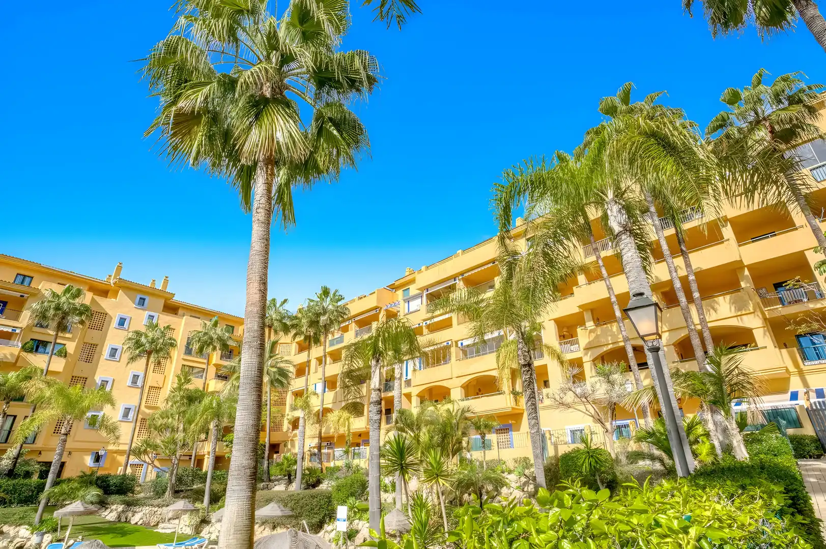 Apartament amb terrassa en venda a San Pedro de Alcántara, imagen 2