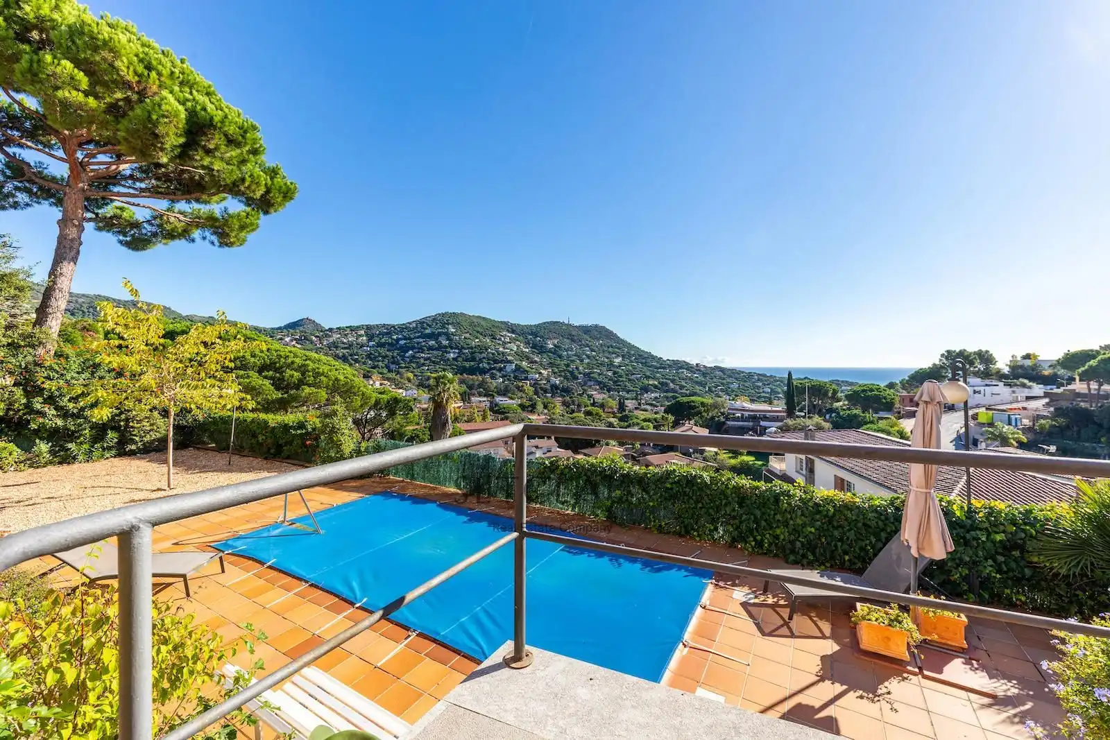 Piscina de Casa o chalet en venta en Cabrils con Aire acondicionado, Calefacción y Trastero