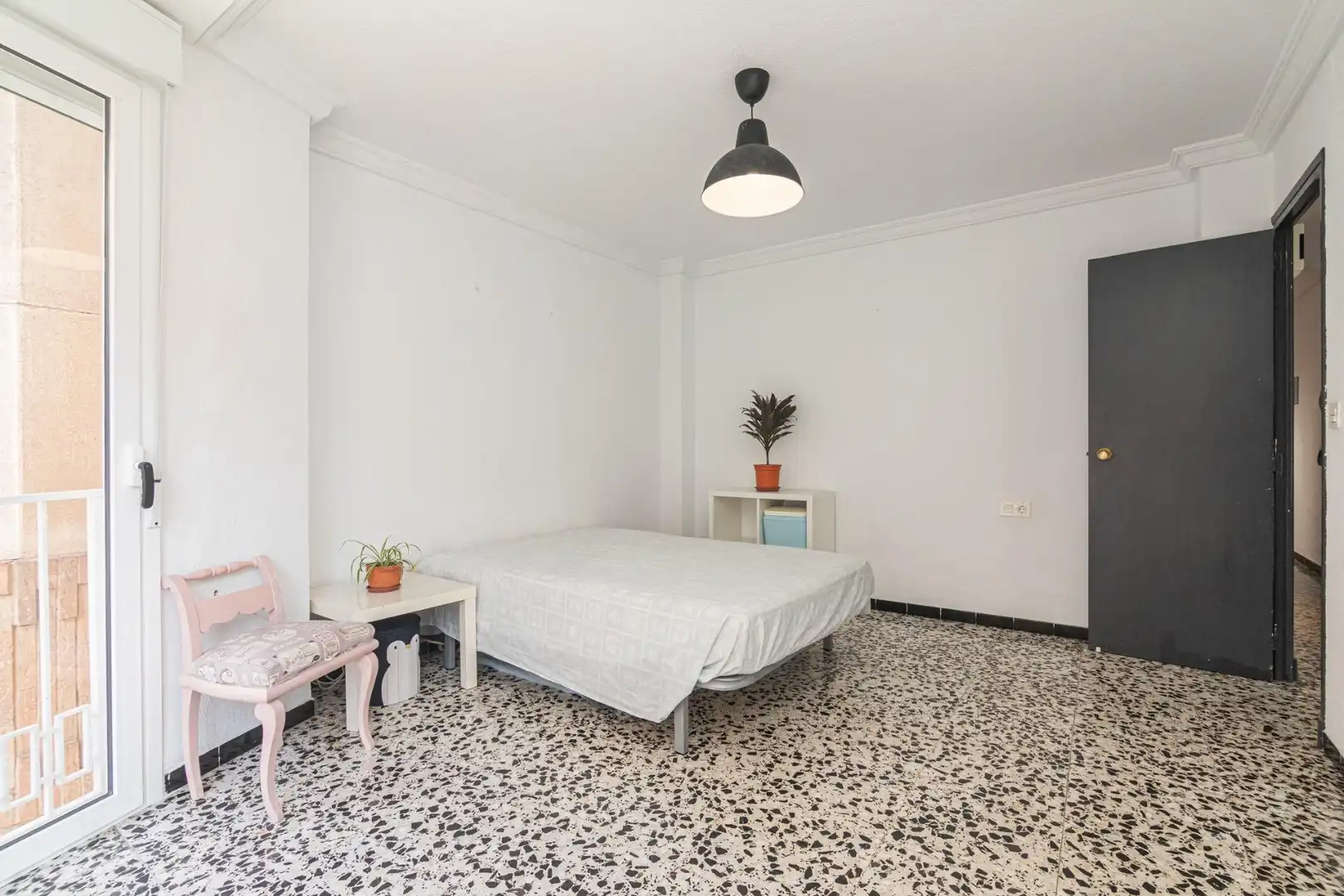 Habitación de Piso en venta en Elche / Elx con Balcón