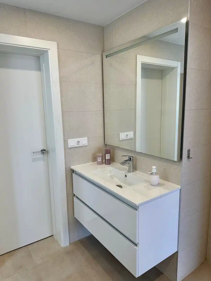 Apartamento con piscina en venta en Playa de Poniente, imagen 8