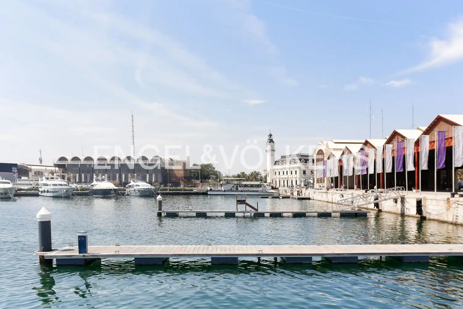 Außenansicht von Wohnung zur Miete in Valencia mit Klimaanlage, Heizung und Möbliert