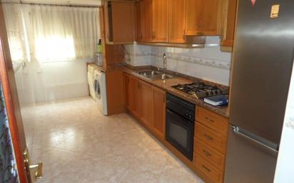 Kitchen of Flat for sale in  Valencia Capital