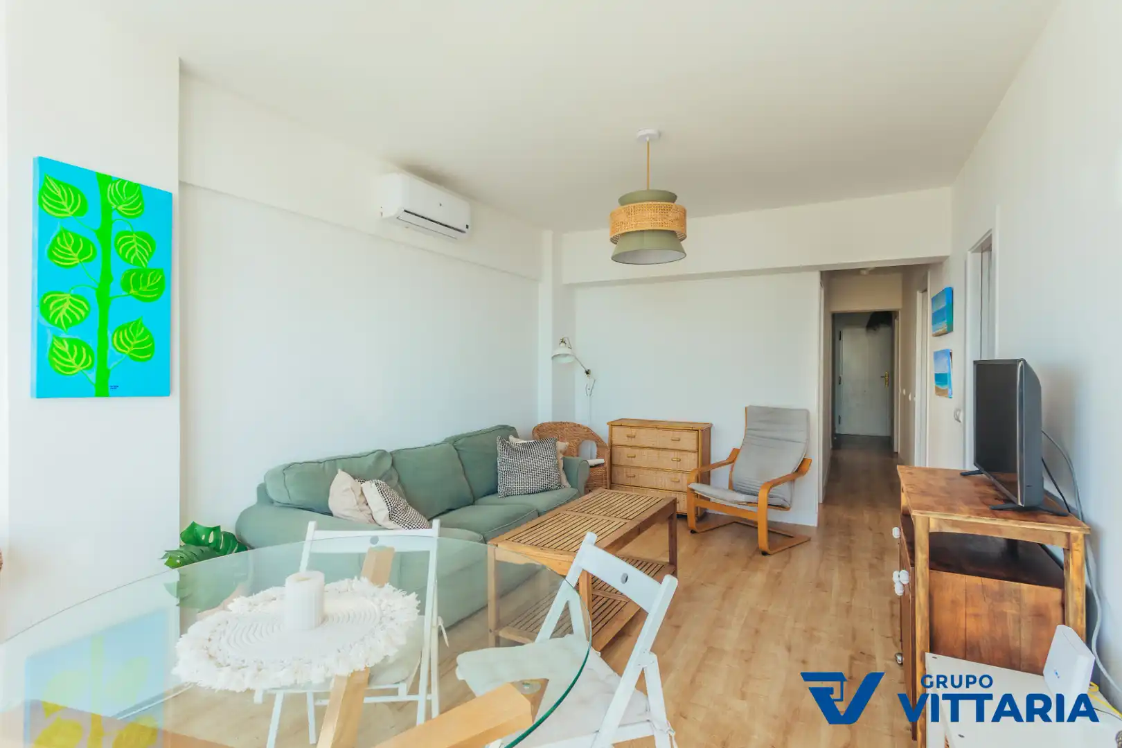 Sala d'estar de Pis en venda en Almería amb Aire condicionat