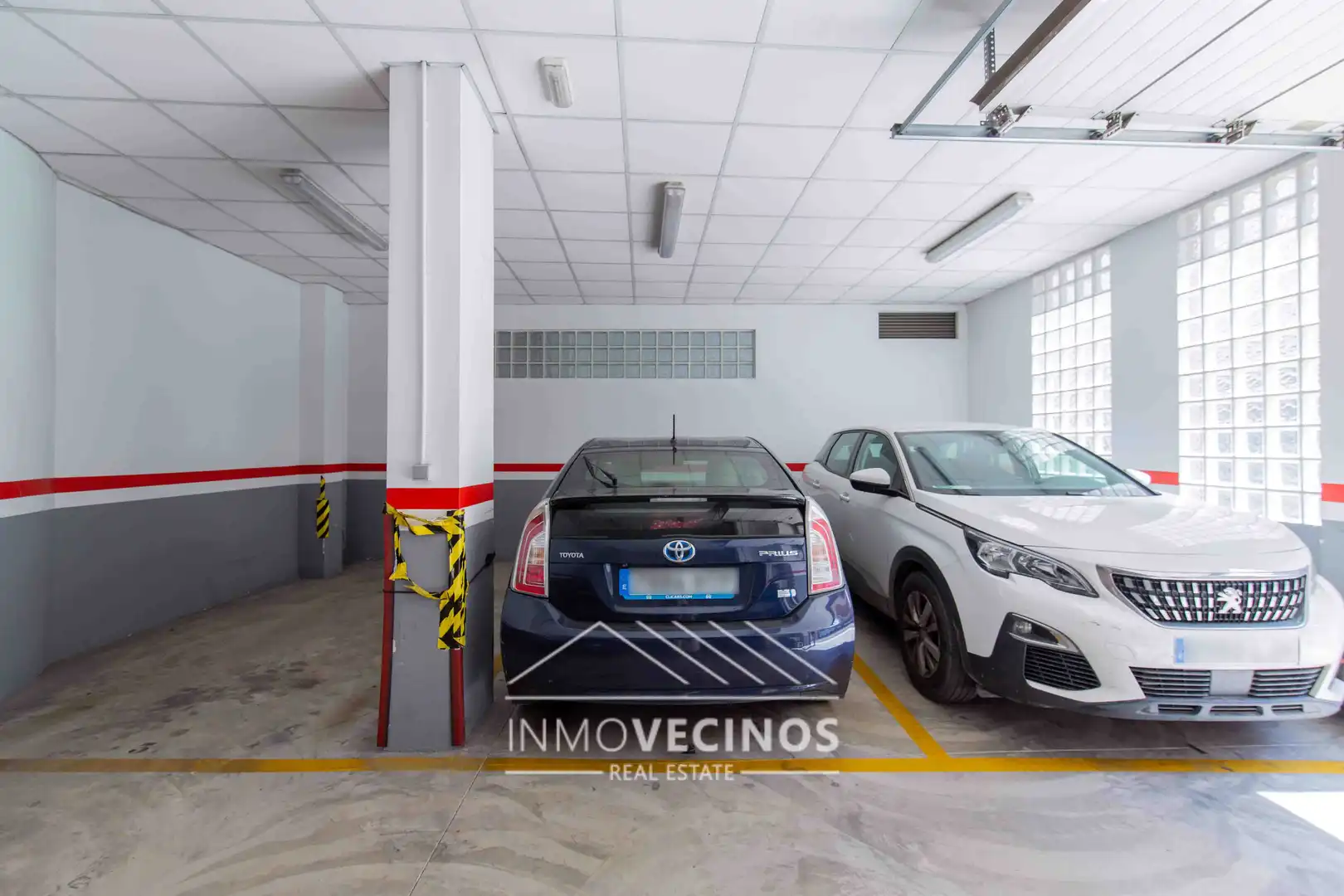 Aparcament de Dúplex de lloguer en Valencia amb Moblat