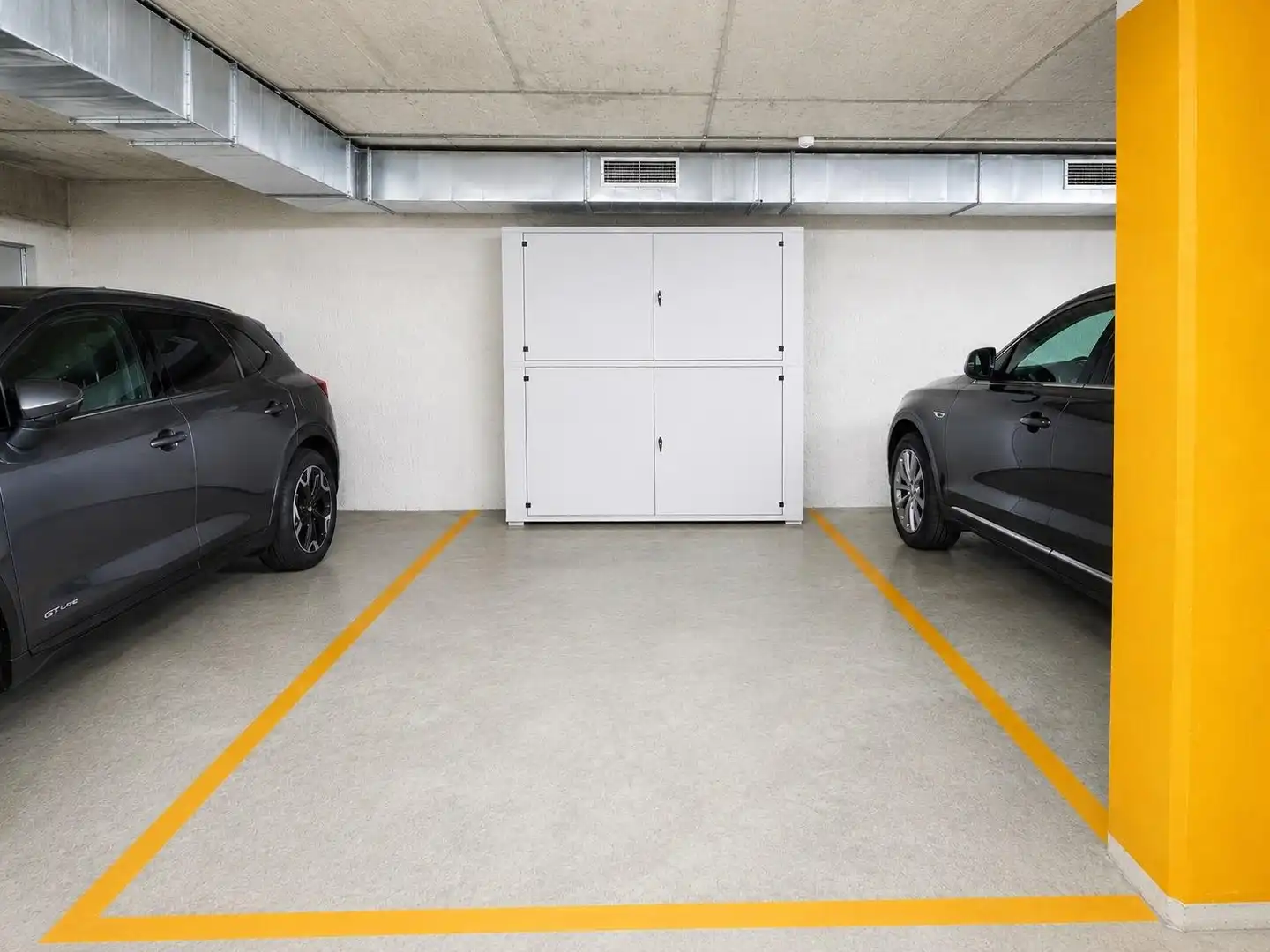 Parking de Piso de alquiler en Badalona con Calefacción, Parquet y Trastero