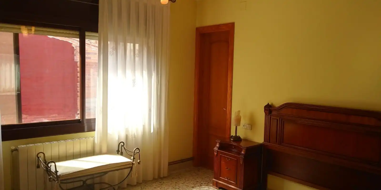 Schlafzimmer von Wohnung zum Verkauf in Vinaixa mit Klimaanlage und Möbliert