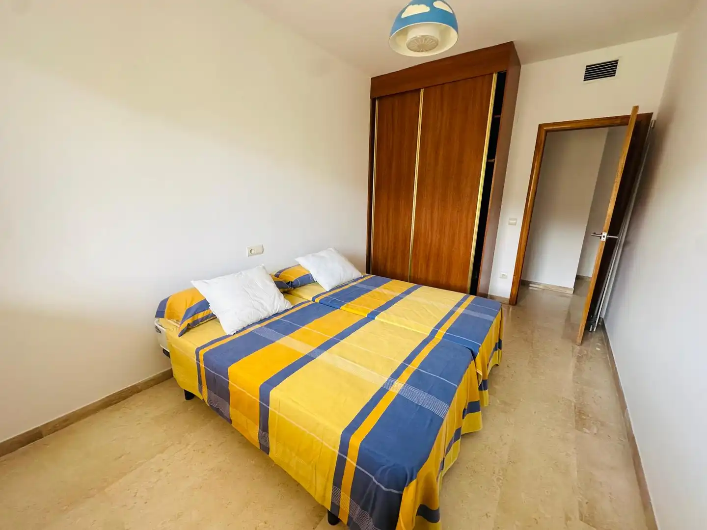 Dormitori de Pis en venda en Salou amb Aire condicionat, Traster i Rentadora