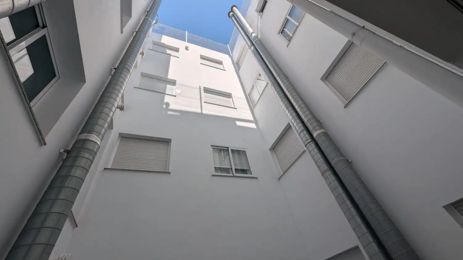 Exterior view of Flat for sale in Almazora / Almassora  with Air Conditioner and Storage room