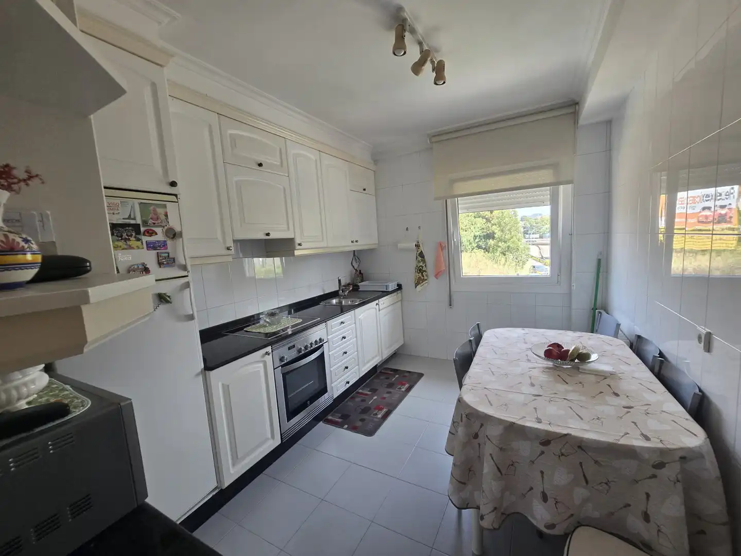 Cocina de Casa o chalet en venta en Vigo  con Calefacción, Jardín privado y Terraza