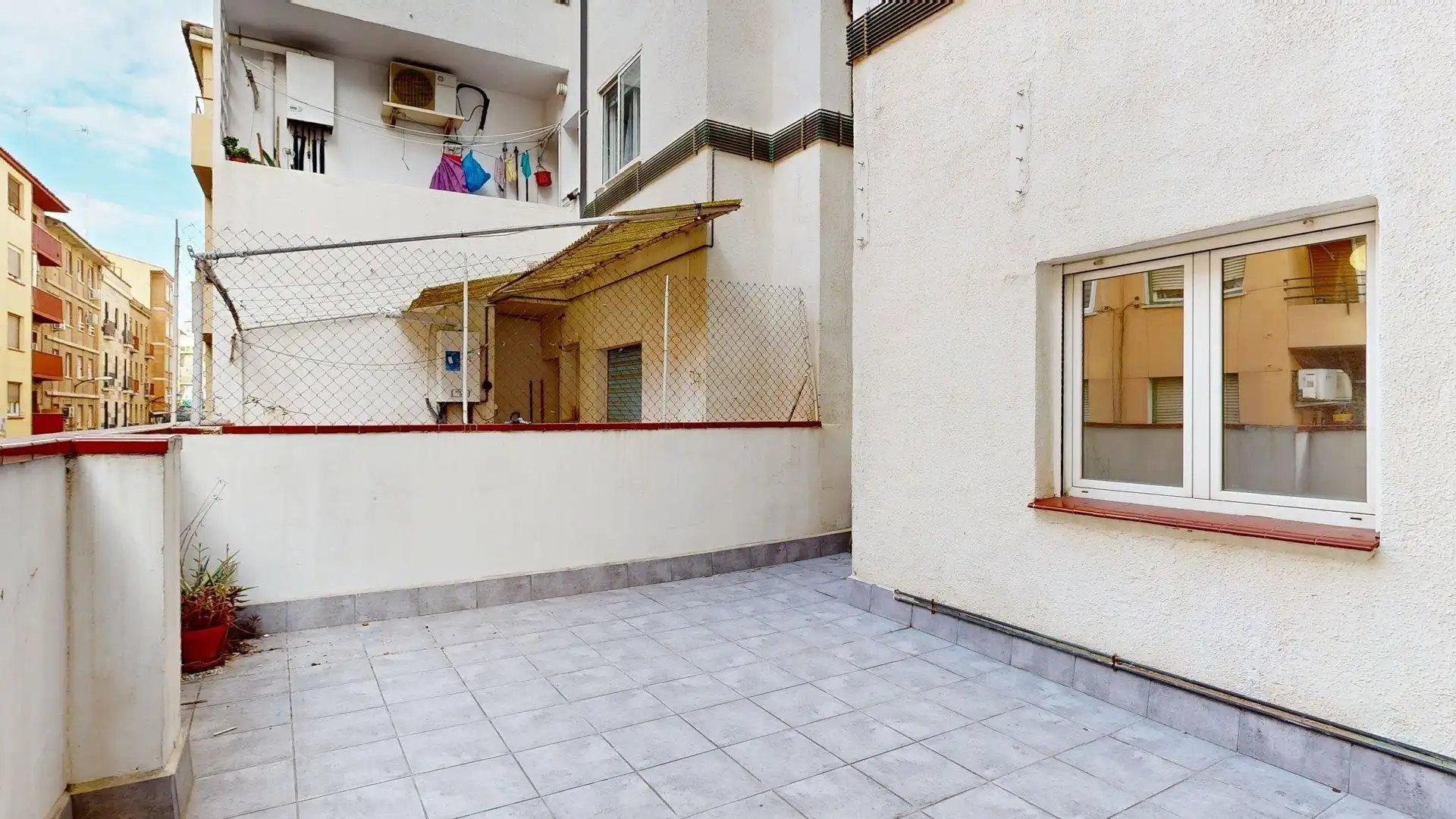 Terraza de Piso en venta en Zaragoza con Calefacción, Terraza y Balcón