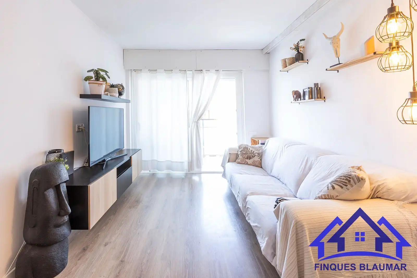 Living room of Flat for sale in Arenys de Mar  with Air Conditioner, Heating and Terrace