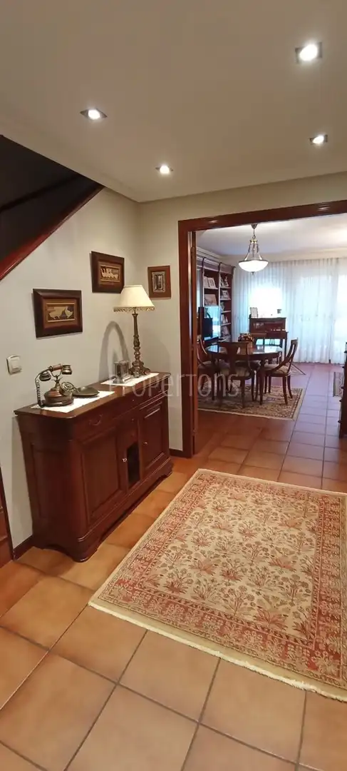 Living room of Houses for sale in Miranda de Ebro