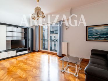 Appartement avec balcon à vendre à Calle Bergara 5